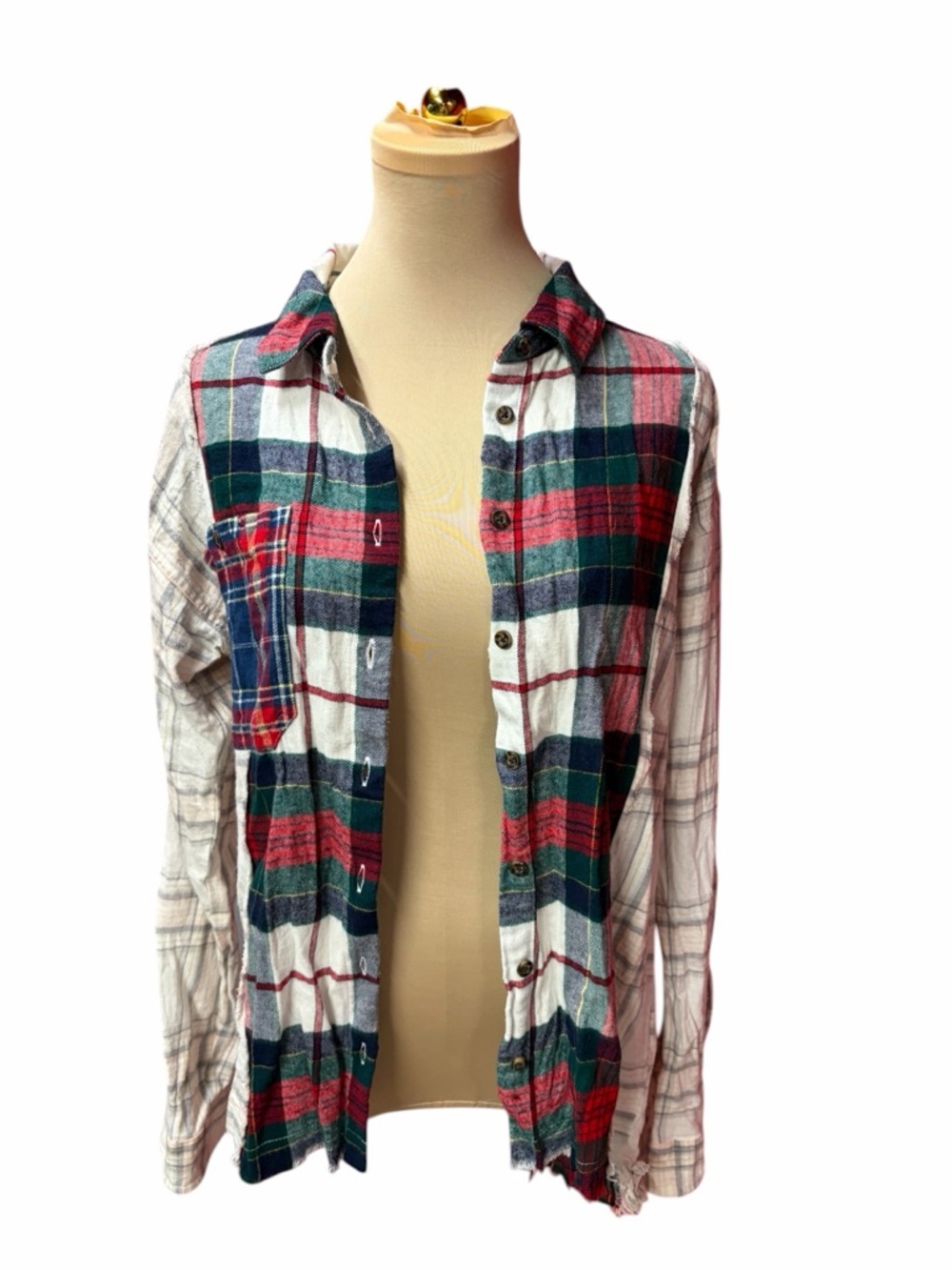 Plaid Button Down Shirt Red Green White Lightweight Size S 100% Cotton